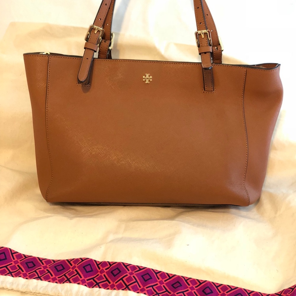 Tory BURCH York (small)